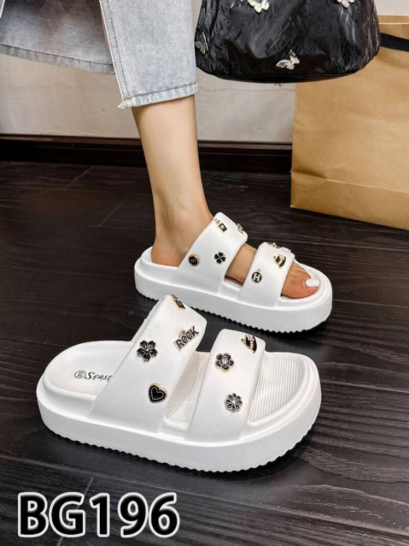 Klapki damskie Roz 36-41 / 12 par